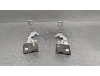 Replacement door hinge for Opel Vivaro van/combi (07.2006 =>) 2.0 16V CDTi OEM IAM reference 312082 