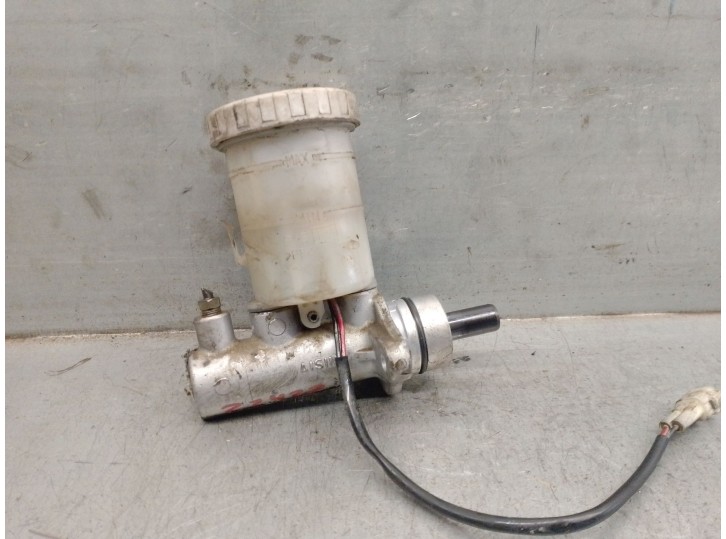 Recambio de bomba freno para santana 300/350 1.6 hdi 4x4 referencia OEM IAM 9HX  