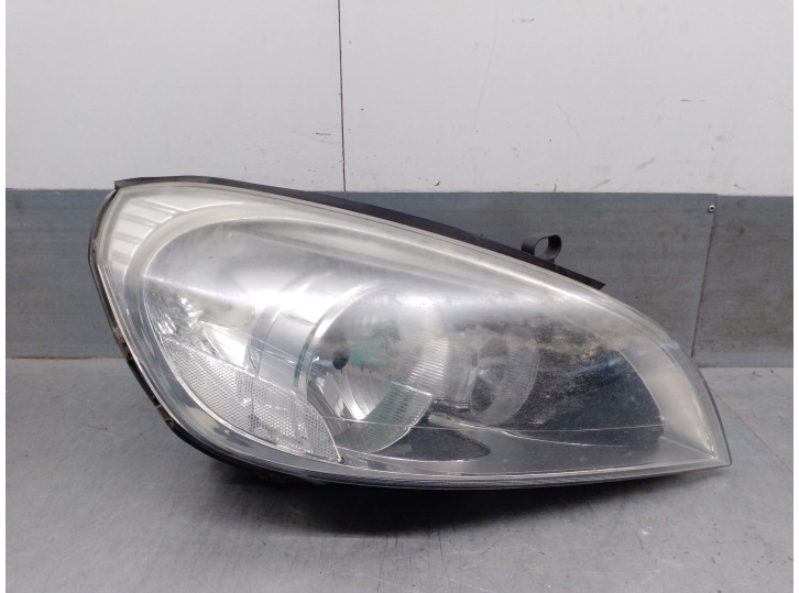 Replacement right headlight for Volvo S60 II (134) D4 OEM IAM reference 31299995 31420674 