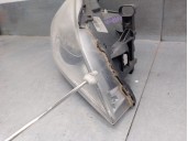 Replacement of right headlight for Volvo S60 II (134) D4 OEM IAM reference 31299995 31420674 
