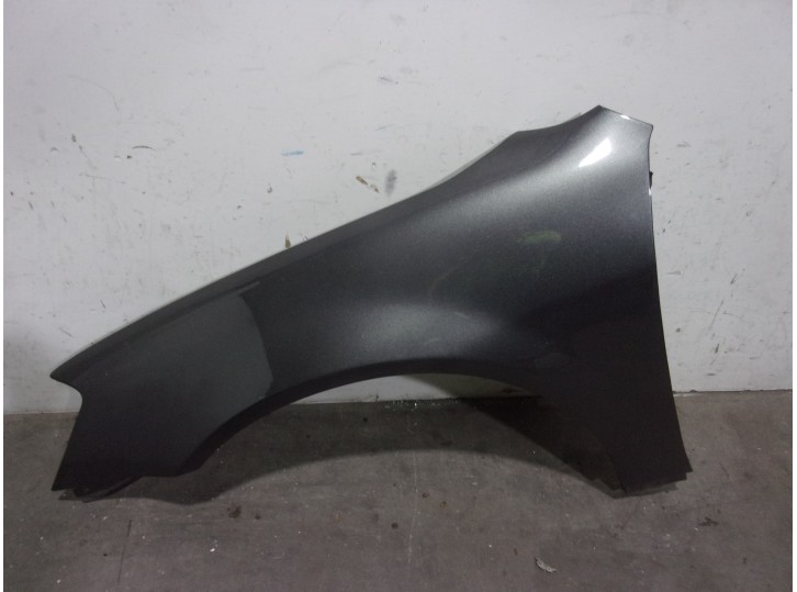 Recambio de aleta delantera izquierda para nissan altima referencia OEM IAM 631138J030 GRIS OSCURO 