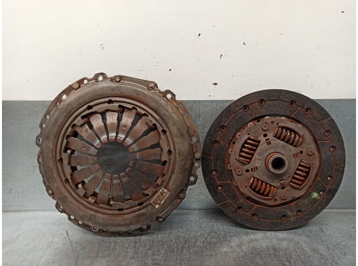 Recambio de kit embrague para chevrolet aveo 1.3 diesel cat referencia OEM IAM 55572383 9223223 LUK