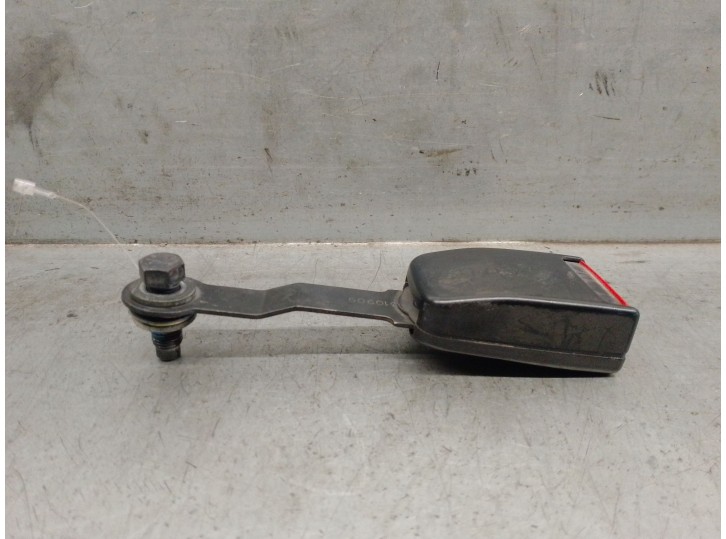 Recambio de enganche cinturon para santana 300/350 1.6 hdi 4x4 referencia OEM IAM 9HX  