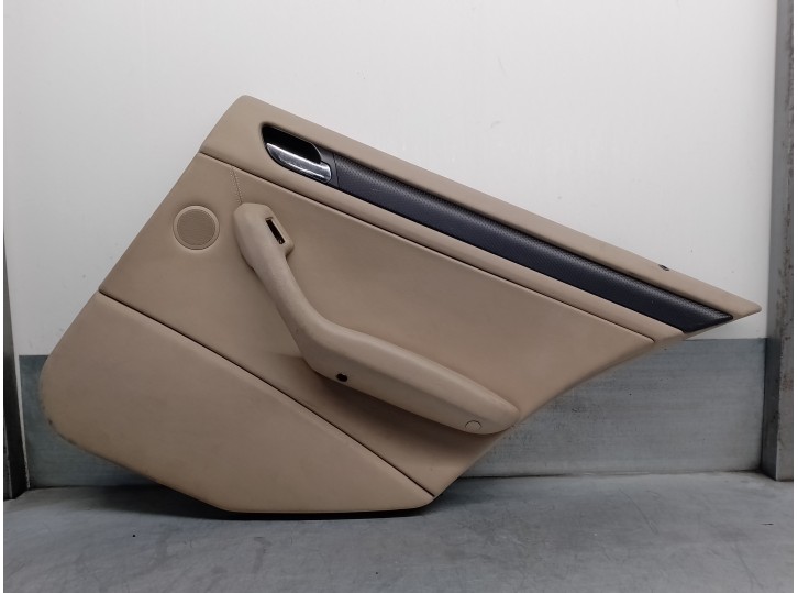 Recambio de guarnecido puerta trasera derecha para bmw serie 3 berlina (e46) 330xd referencia OEM IAM 51418195790  4 PUERTAS