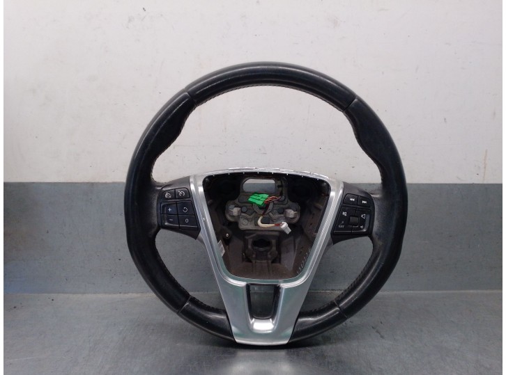 Replacement steering wheel for Volvo S60 II (134) D4 OEM IAM reference 34110217A 31390471 