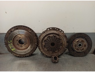 Recambio de kit embrague para renault 21 berlina (b/l48) 1.8 referencia OEM IAM 7700598580 689663 VALEO