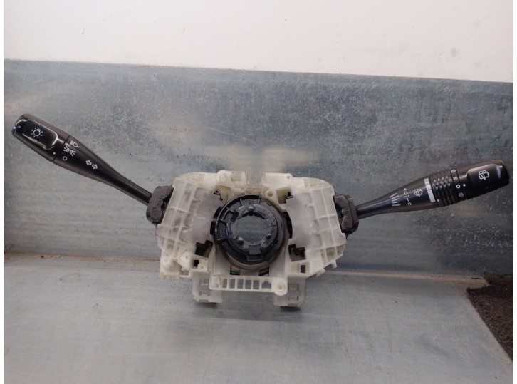 Recambio de mando luces para mitsubishi space wagon (n80/n90) 2.4 gdi cat referencia OEM IAM G32102Y 17B287 