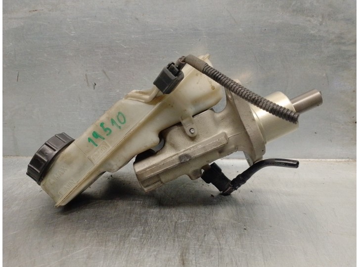 Recambio de bomba freno para volvo s40 berlina 2.0 diesel cat referencia OEM IAM 03350886551 03350886551 