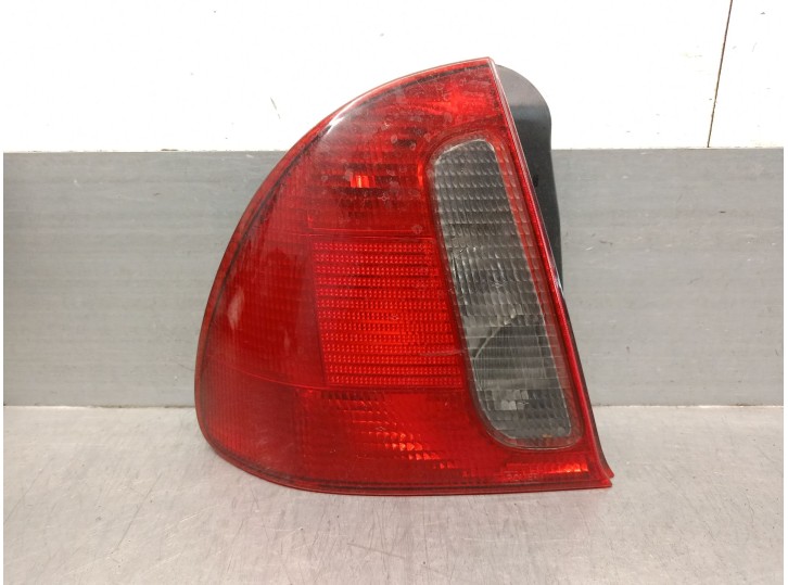 Recambio de piloto trasero izquierdo para mg serie 400 (rt) 2.0 turbodiesel referencia OEM IAM 20T2N 