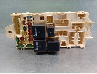 Recambio de caja reles / fusibles para mitsubishi space wagon (n80/n90) 2.4 gdi cat referencia OEM IAM 2F040006  