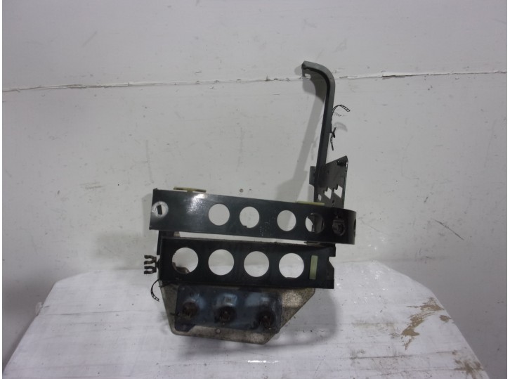 Recambio de aleta delantera izquierda para audi a8 (d2) 4.2 v8 32v referencia OEM IAM 4D0821137AN IZQUIERDA CESTA 25B