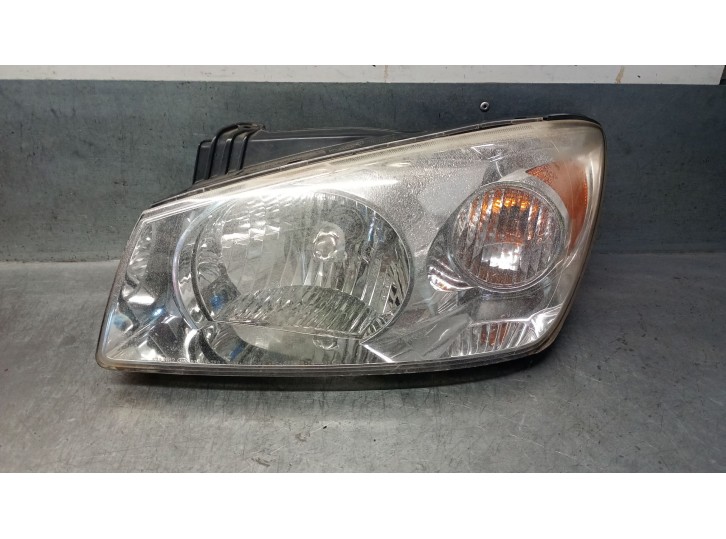 Recambio de faro izquierdo para kia cerato 2.0 turbodiesel cat referencia OEM IAM 921012F020 921012F020 