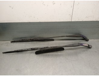 Recambio de brazo limpia delantero derecho para mg serie 400 (rt) 2.0 turbodiesel referencia OEM IAM 20T2N 