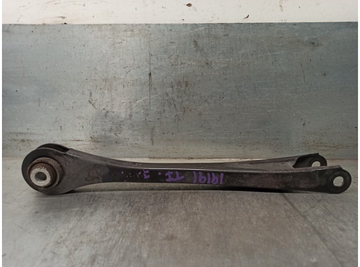 Recambio de brazo suspension inferior trasero izquierdo para bmw serie 1 lim. (f20) 2.0 turbodiesel referencia OEM IAM 6792527 