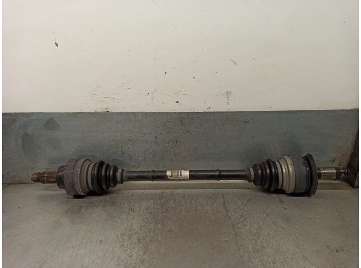 Recambio de transmision trasera izquierda para bmw serie 1 lim. (f20) 2.0 turbodiesel referencia OEM IAM 7624205AI02 