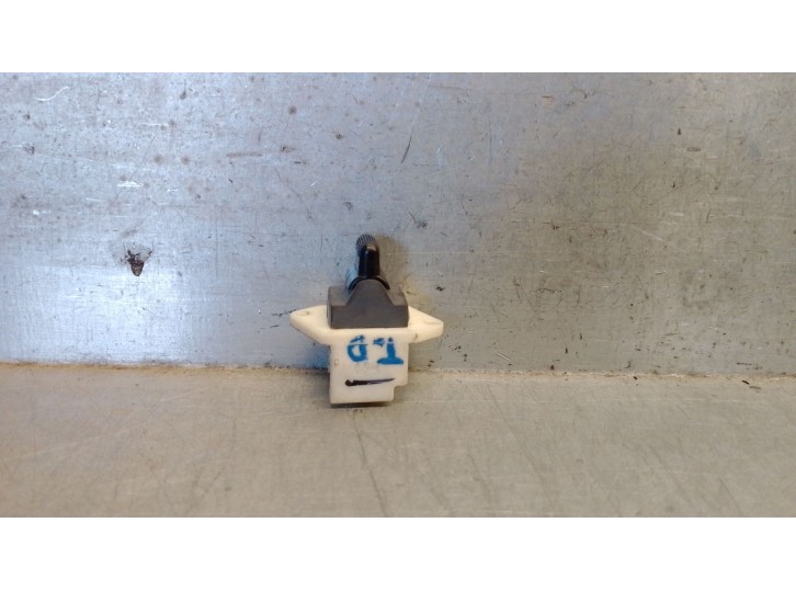 Recambio de mando elevalunas trasero derecho para mg serie 400 (rt) 2.0 turbodiesel referencia OEM IAM 20T2N  