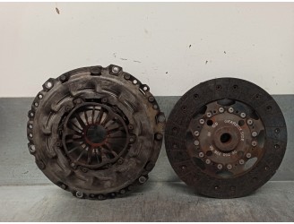 Replacement clutch kit for Citroën C4 Lim. 1.6 HDi FAP OEM IAM reference 9675022780 LUK