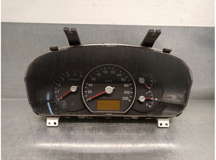 Recambio de cuadro instrumentos para kia carens iii monospace (un) 2.0 crdi 115 referencia OEM IAM 940031D811 940031D811 
