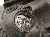 Recambio de faro derecho para kia carens iii monospace (un) 2.0 crdi 115 referencia OEM IAM 921021D020 921021D020 