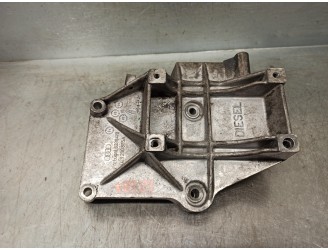 Recambio de soporte alternador para audi a4 berlina (b5) 1.9 tdi referencia OEM IAM 028260885A 
