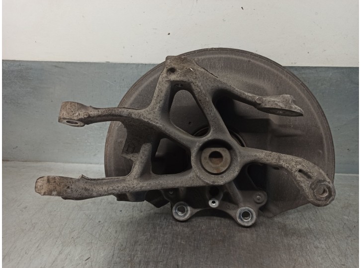 Recambio de mangueta trasera derecha para peugeot 407 st confort pack referencia OEM IAM 517629  