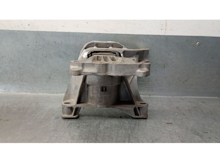 Recambio de soporte motor derecho para opel vivaro c furgoneta (k0) 1.5 referencia OEM IAM 4A103720 4A103720 