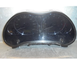 Recambio de cuadro instrumentos para toyota avensis berlina (t25) 1.8 sol sedán (4-ptas.) referencia OEM IAM 8380005531 MB257420