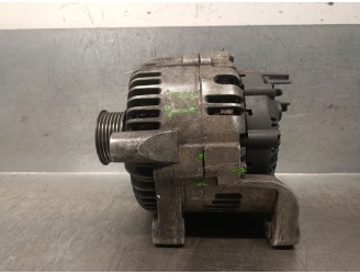 Recambio de alternador para bmw serie 5 berlina (e60) 2.5 24v turbodiesel cat referencia OEM IAM 7789981AI03 2542611B VALEO