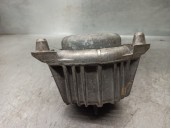 Replacement left engine mount for Mercedes-Benz C-Class (W204) estate 2.1 CDi CAT OEM IAM reference A2042400317 