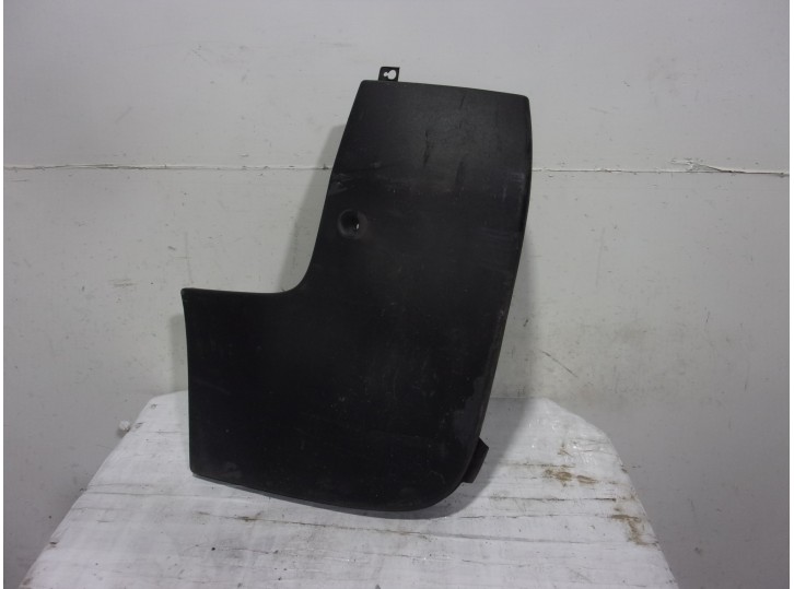 Recambio de puntera paragolpes trasera izquierda para renault trafic caja cerrada (ab 4.01) 2.0 dci diesel fap cat referencia OE