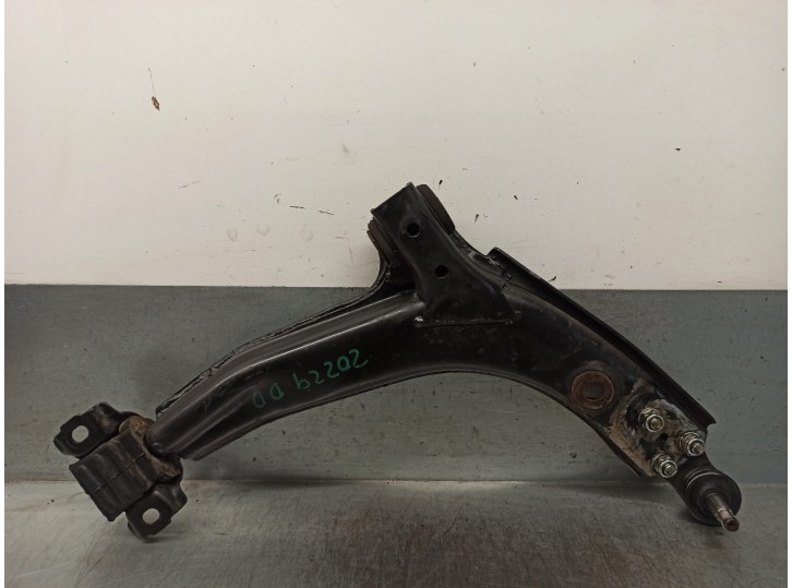 Recambio de brazo suspension inferior delantero derecho para daewoo lanos 1.6 cat referencia OEM IAM 96218398 