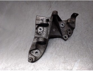 Recambio de soporte alternador para citroën c3 1.4 hdi audace referencia OEM IAM 9641715480 