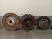 Replacement clutch kit for Peugeot 208 1.2 12V VTi OEM IAM reference 9671404980 
