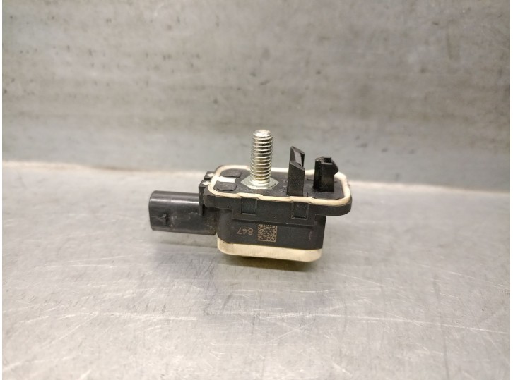 Replacement impact sensor for Porsche Cayenne (92A) 3.0 Diesel OEM IAM reference 7P0959354 71030507