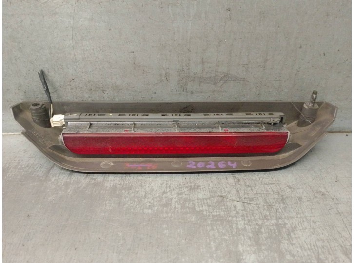 Recambio de luz central de freno para fiat idea (135) 1.3 jtd cat referencia OEM IAM 735347274  