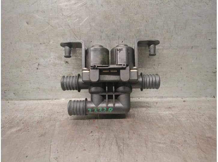 Recambio de valvula intercambio de calefaccion para bmw 5 (e60) 535 d referencia OEM IAM 64116931708 64116906652 