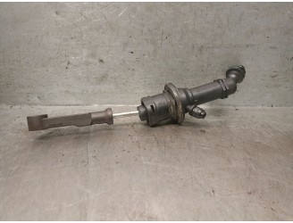 Recambio de bombin embrague para dacia sandero ii 0.9 tce cat referencia OEM IAM 306104118R 306104118R 