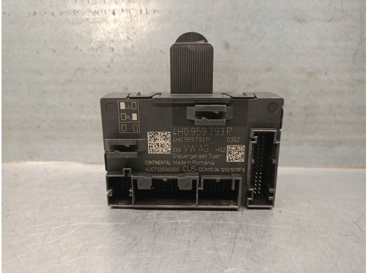 Replacement central locking unit for Porsche Cayenne (92A) 3.0 diesel OEM IAM reference 4H0959793P A2C7325360300 CONTINENTAL