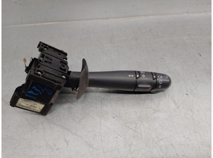Recambio de mando luces para renault trafic caja cerrada (ab 4.01) 2.0 dci diesel fap cat referencia OEM IAM 82000878343 