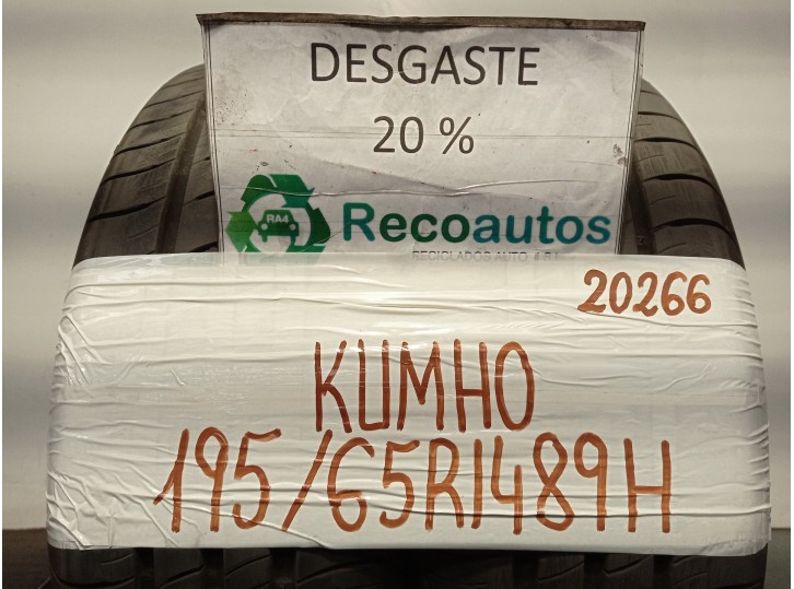 Recambio de neumatico kumho para ford sierra berlina referencia OEM IAM 19565R1489H KUMHO ECOWING ES01