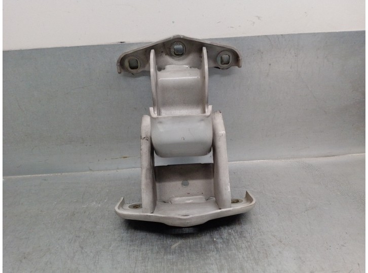 Recambio de bisagra porton para renault trafic caja cerrada (ab 4.01) 2.0 dci diesel fap cat referencia OEM IAM 527428A TRAS DER