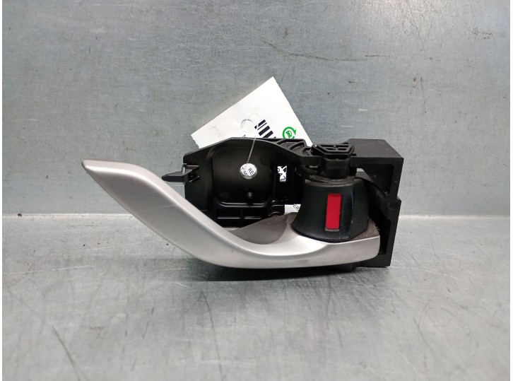 Recambio de maneta interior delantera derecha para mazda 3 lim. (bl) 2.2 turbodiesel cat referencia OEM IAM BHN958330B BHN958330