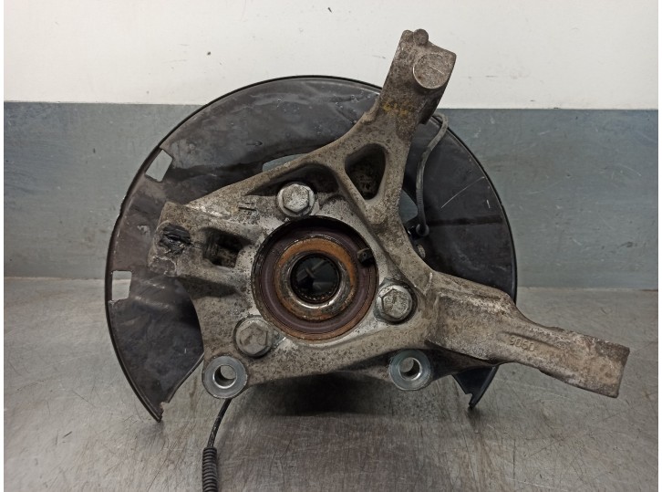 Recambio de mangueta delantera izquierda para opel astra j lim. 1.7 16v cdti referencia OEM IAM 308105 