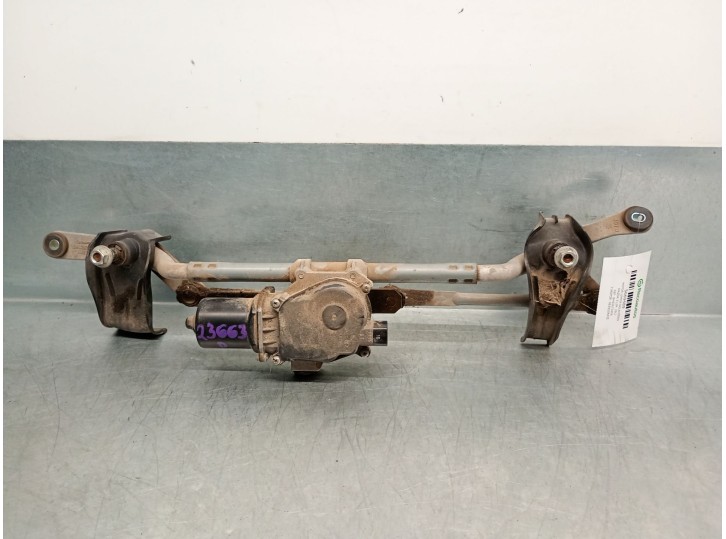 Recambio de motor limpia delantero para mazda 3 lim. (bl) 2.2 turbodiesel cat referencia OEM IAM BHS267340A BHS267340A 