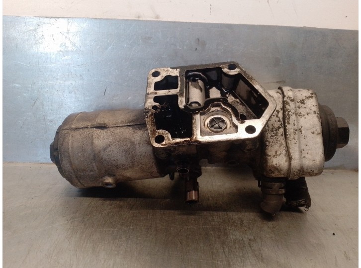 Recambio de soporte filtro aceite para audi a3 (8p) 1.9 tdi referencia OEM IAM 045115389E FL267 