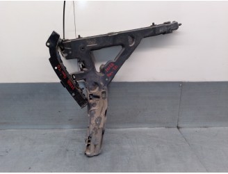 Recambio de refuerzo paragolpes trasero para land rover range rover velar 2.0 diesel cat referencia OEM IAM J8A217B930AF DERECHO