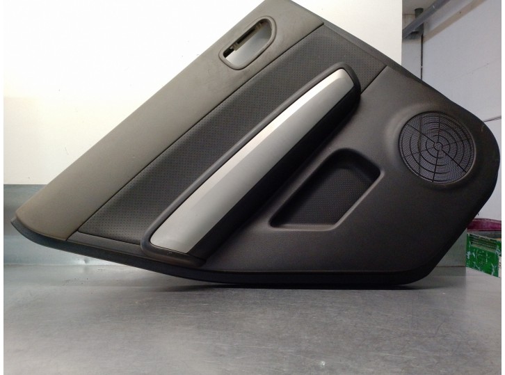 Recambio de guarnecido puerta trasera izquierda para nissan x-trail (t31) 2.0 dci turbodiesel cat referencia OEM IAM 82901JH00A 