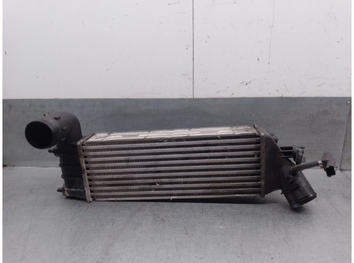 Replacement intercooler for Fiat Ulysse (179) 2.2 16V JTD CAT OEM IAM reference 1489396080 1489396080 VALEO