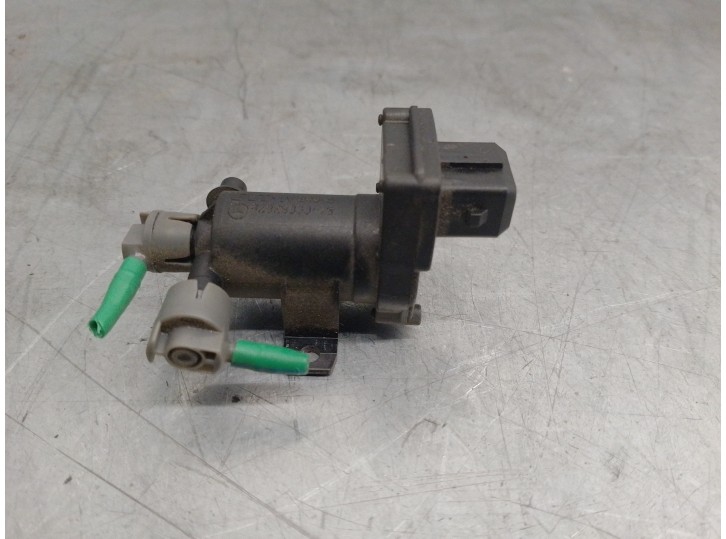 Recambio de valvula aire adicional para mercedes-benz clase clk (w208) coupe 2.3 compresor cat referencia OEM IAM A2028000178 
