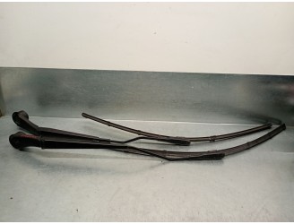 Recambio de brazo limpia delantero derecho para ford transit connect 1.6 tdci cat referencia OEM IAM DT1117526AB 1916361 